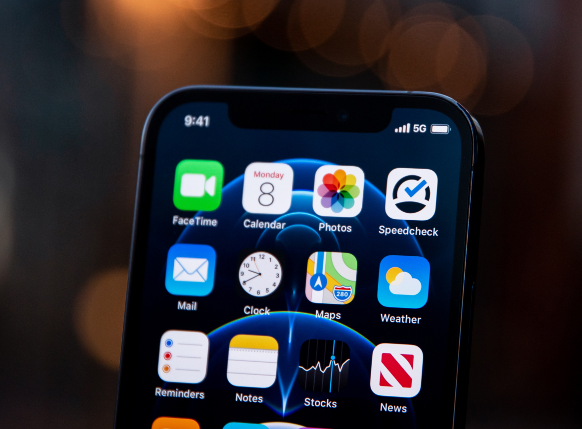 牟平苹果手机维修分享为什么 iPhone 12 在冬季会自动关机 